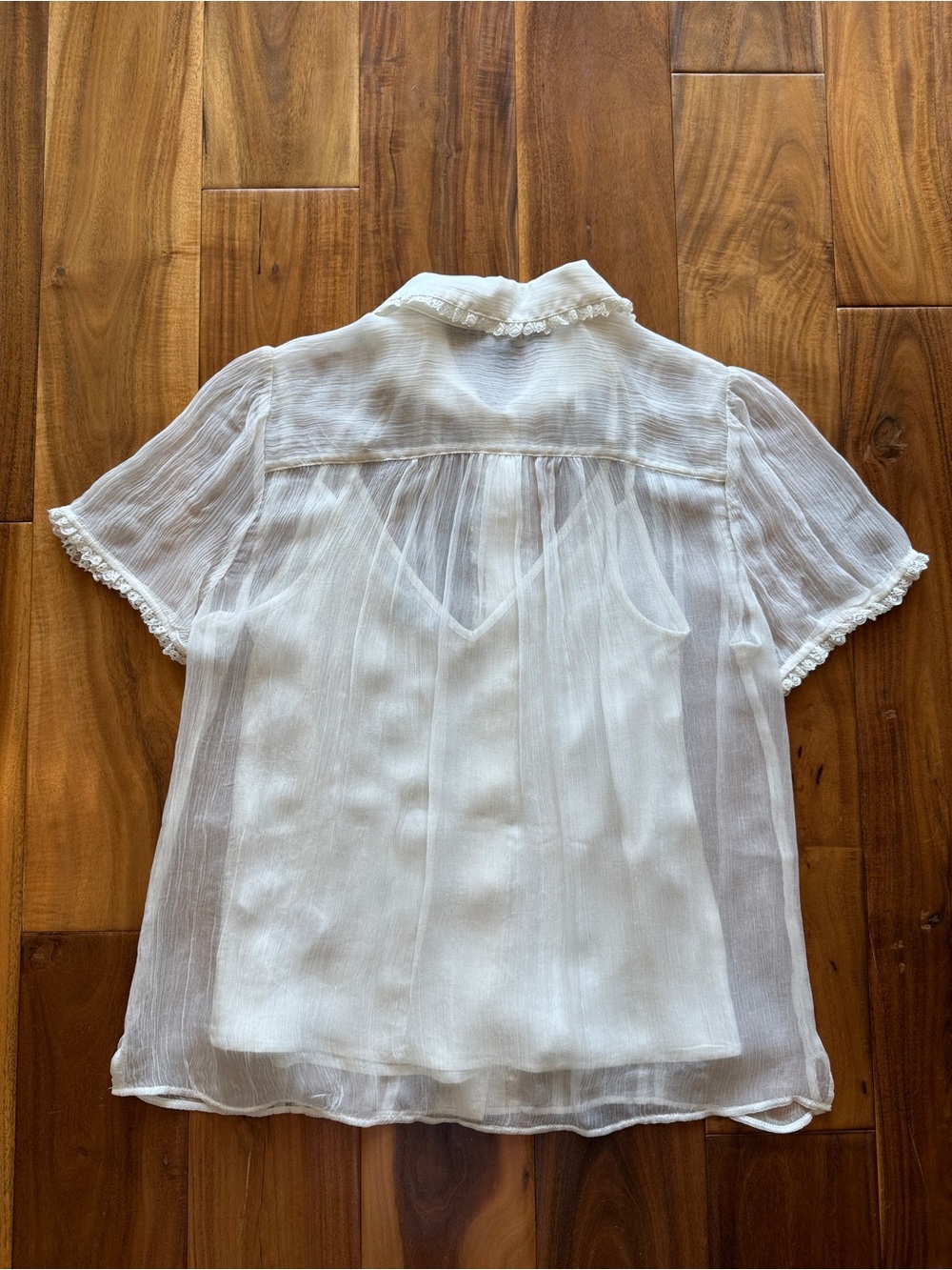 Sheer White Lace-Trim Short Sleeve Blouse - Picture 10 of 11
